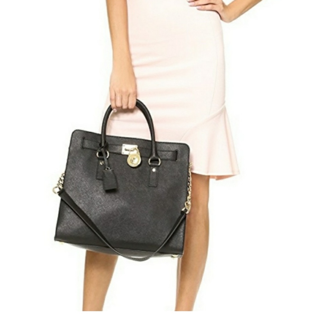 Michael Michael Kors Saffino Leather black Hamilton purse gold detail
